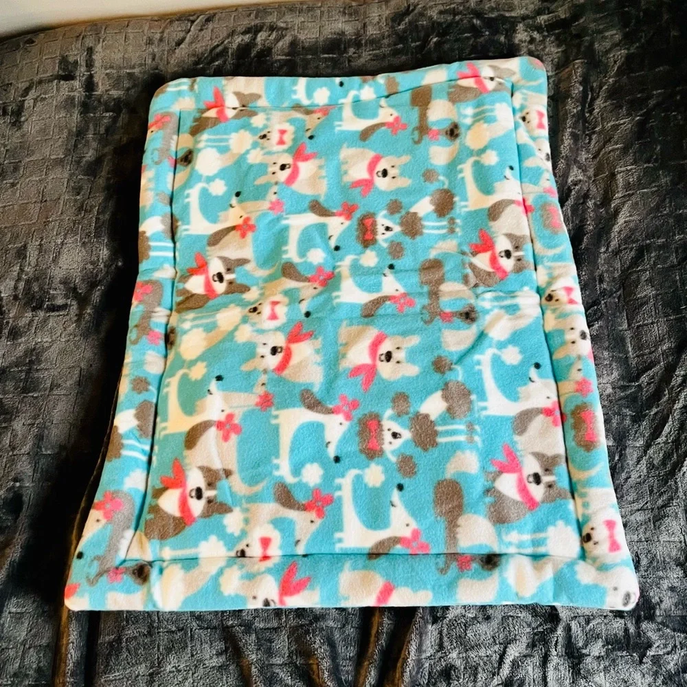 New, Plush, fleece dog bed Blue/Teal Color, Assorted Breed Bed!